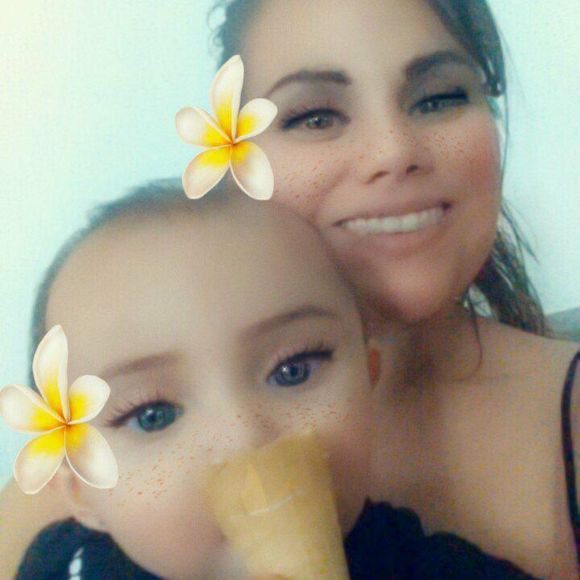 Meet your Posher, Roxy - Picture 1 of 1